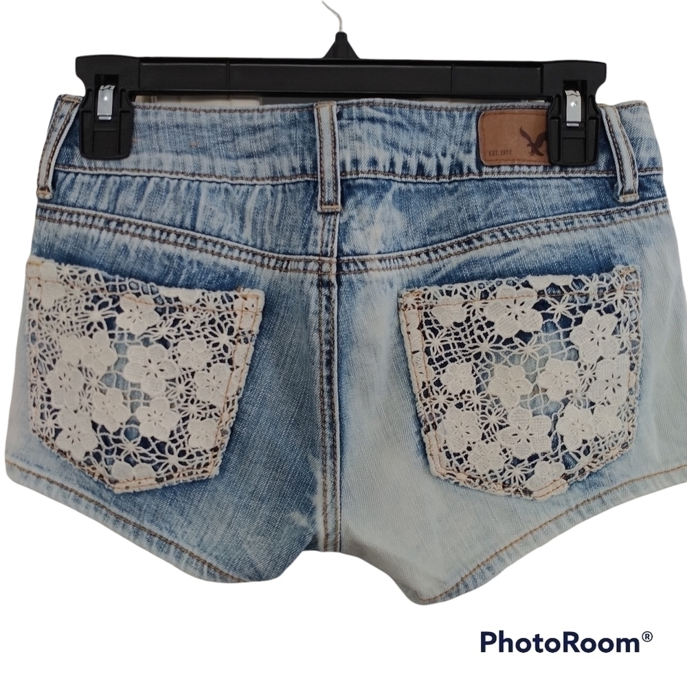 American Eagle Outfitters "Shortie" Denim Lace Shorts sz 00